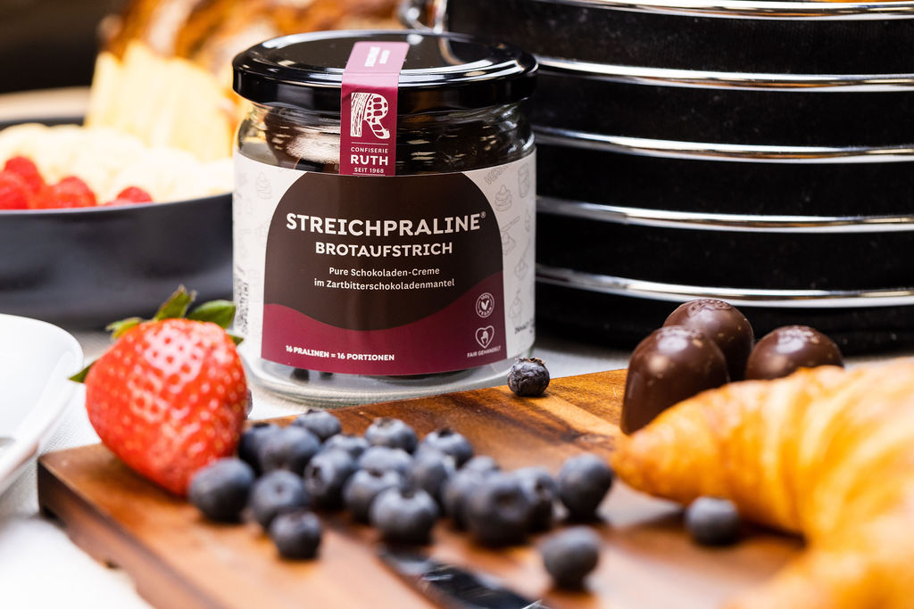 STREICHPRALINE-BROTAUFSTRICH ZARTBITTER