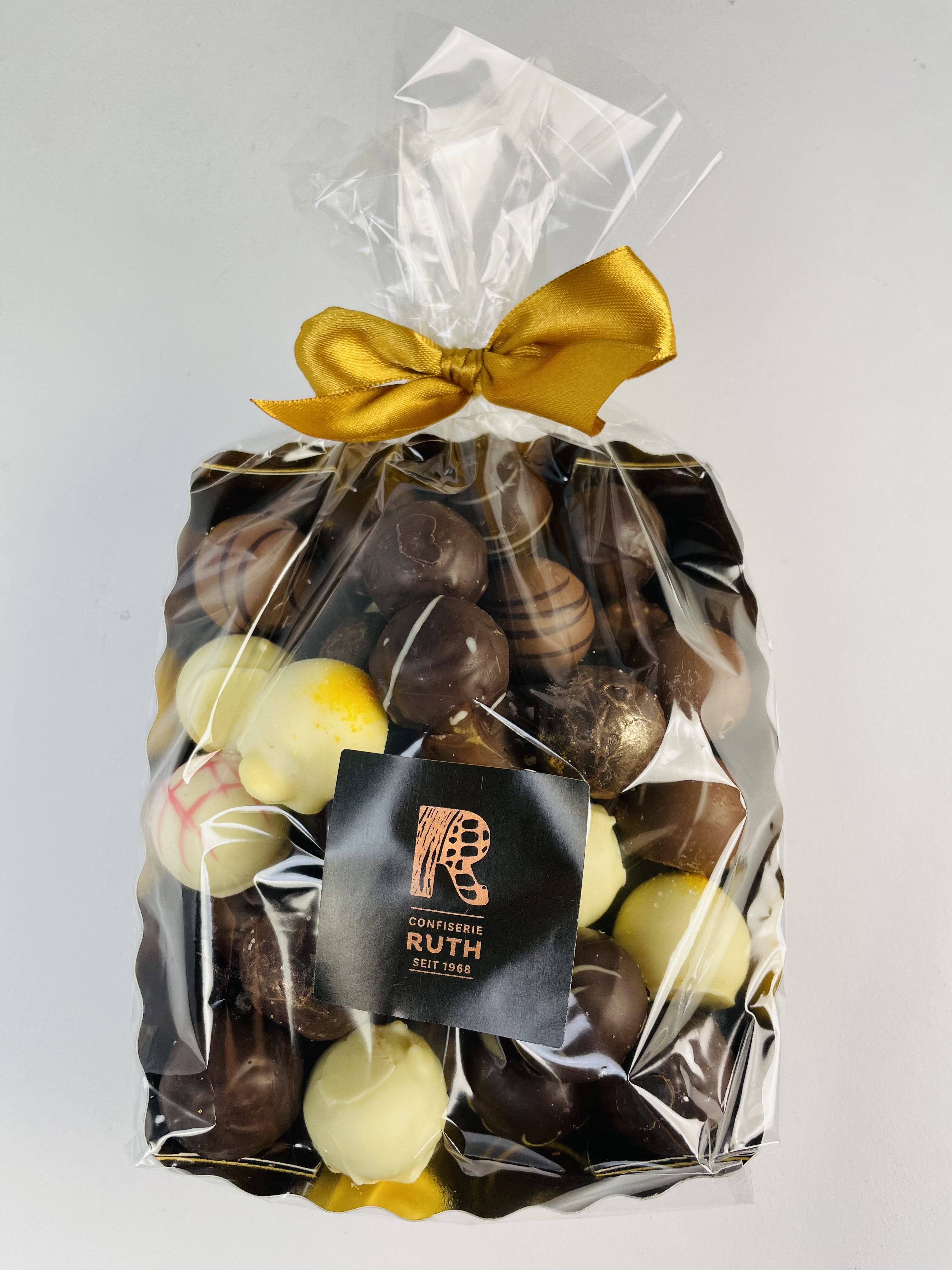 500g GEMISCHT PRALINEN ZARTBITTER, VOLLMILCH, WEIß